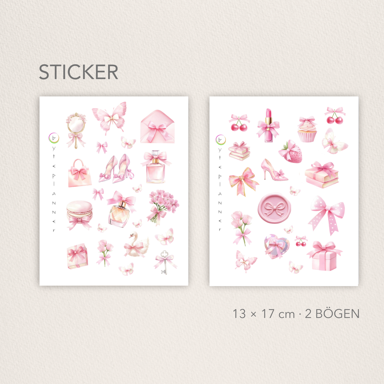 Zwei Stickerbögen im Format 13 × 17 cm mit romantischen pastellrosa Motiven (Schleifen, Parfumflakon, Geschenkboxen, Cupcake, Erdbeere, Kirschen, Blumen und Schmetterlinge) auf weißem Hintergrund