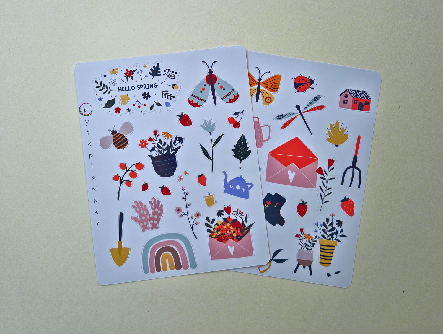Frühlingssticker mit Insekten, Blumen & Gartenmotiven