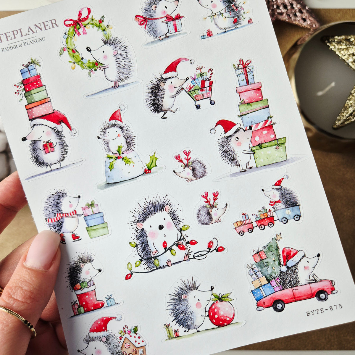 Weihnachtliche Igel-Sticker – 2 Stickerbögen für Planer, Bullet Journal & Scrapbooking | 13 × 17 cm