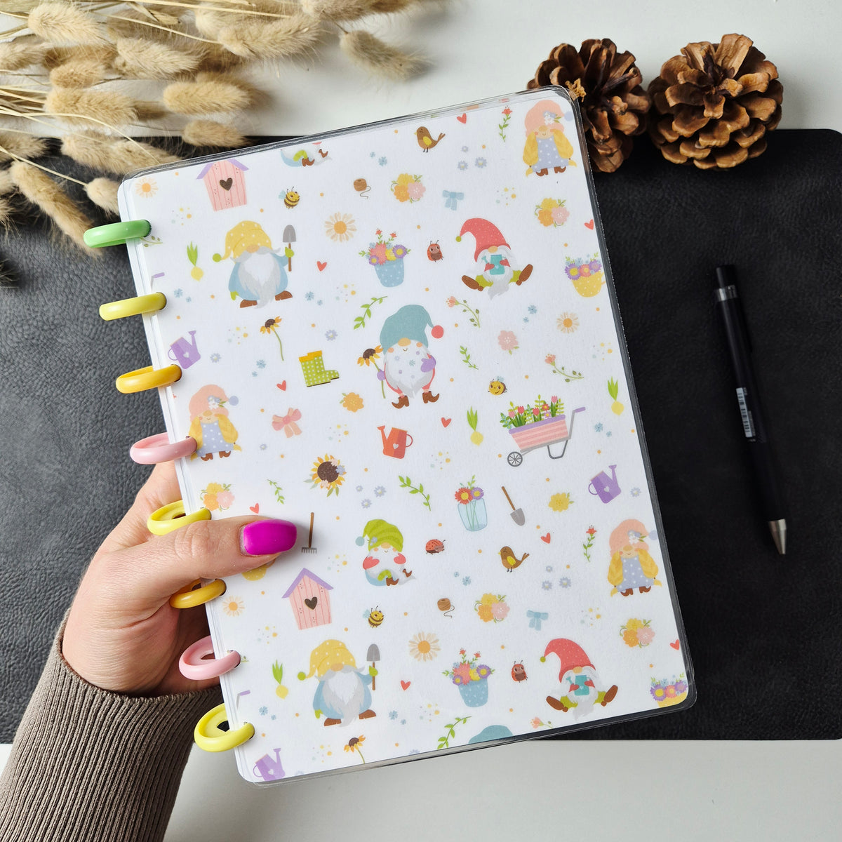 A5 Discbound Bullet Journal mit Beeren und Gartenzwergen