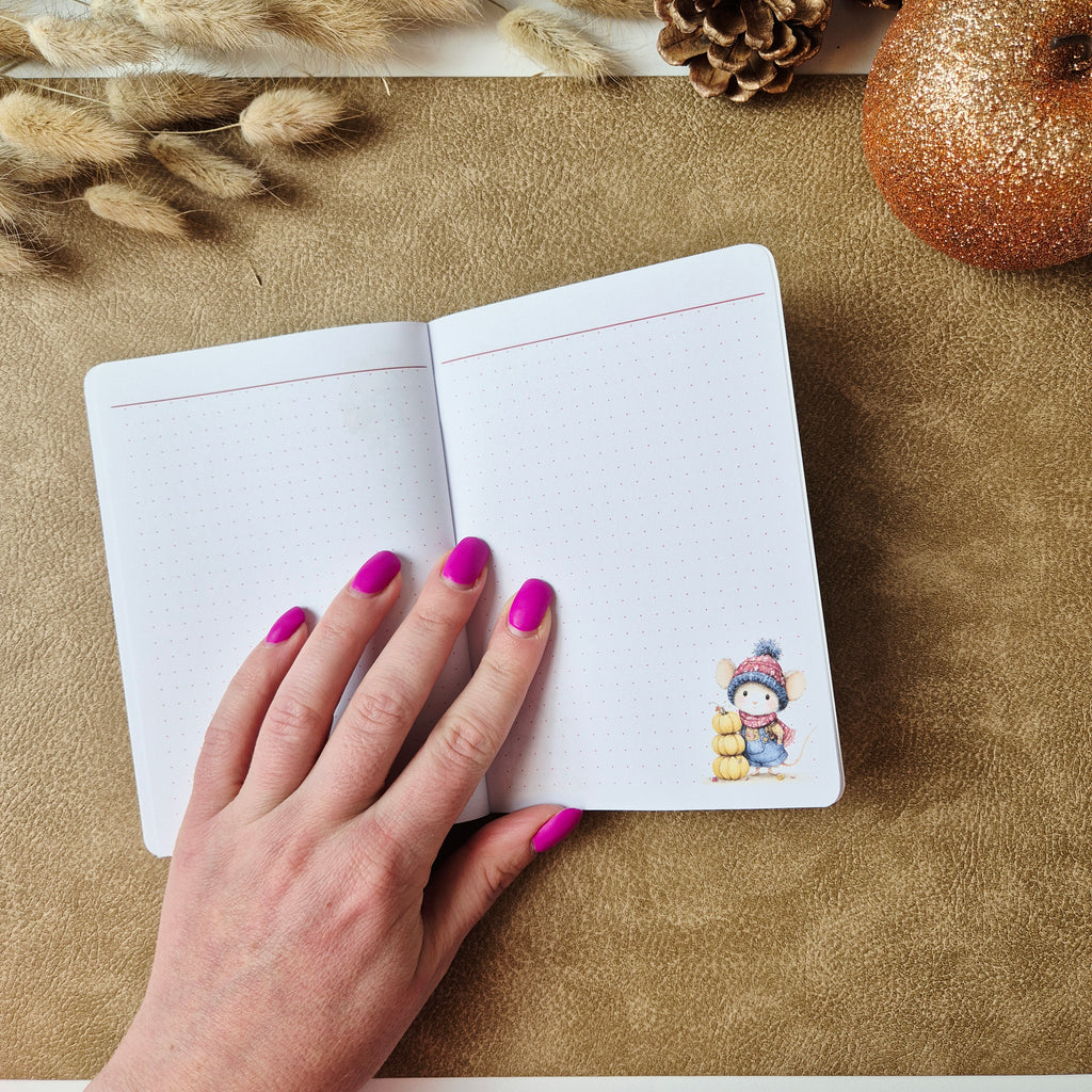 A6 Notizbuch mit kleinen Mäuseillustrationen