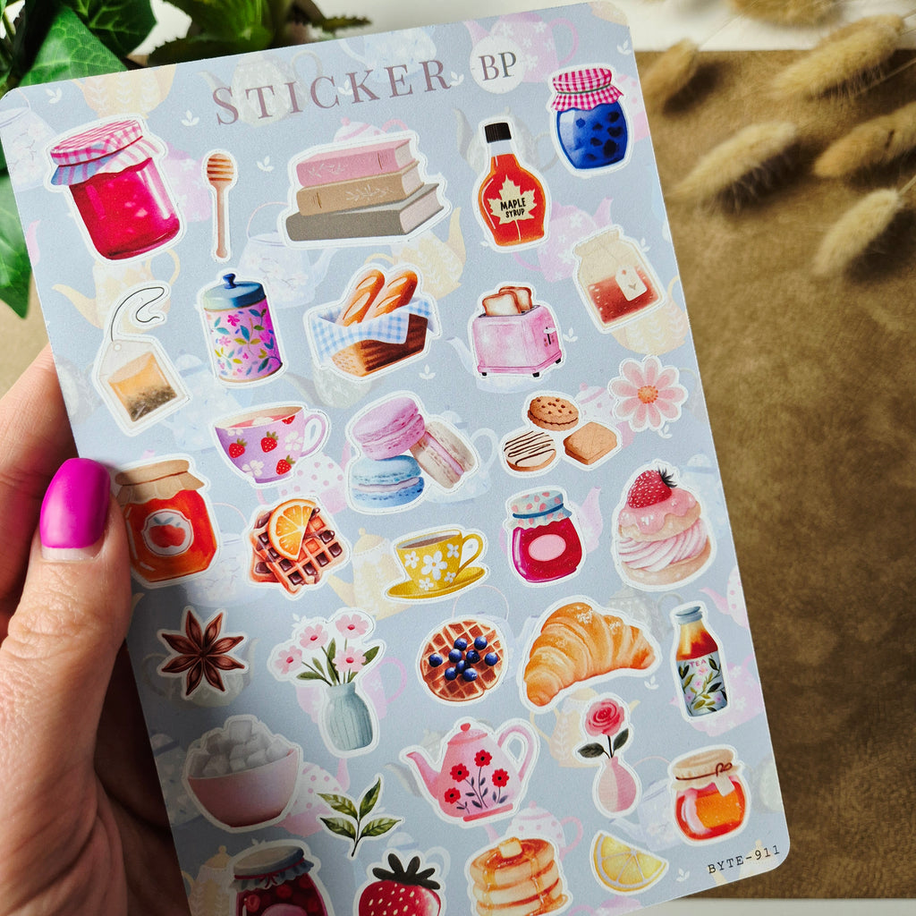 Stickerbogen Frühstück & Tee – Gebäck, Blumen und Bücher in Pastell