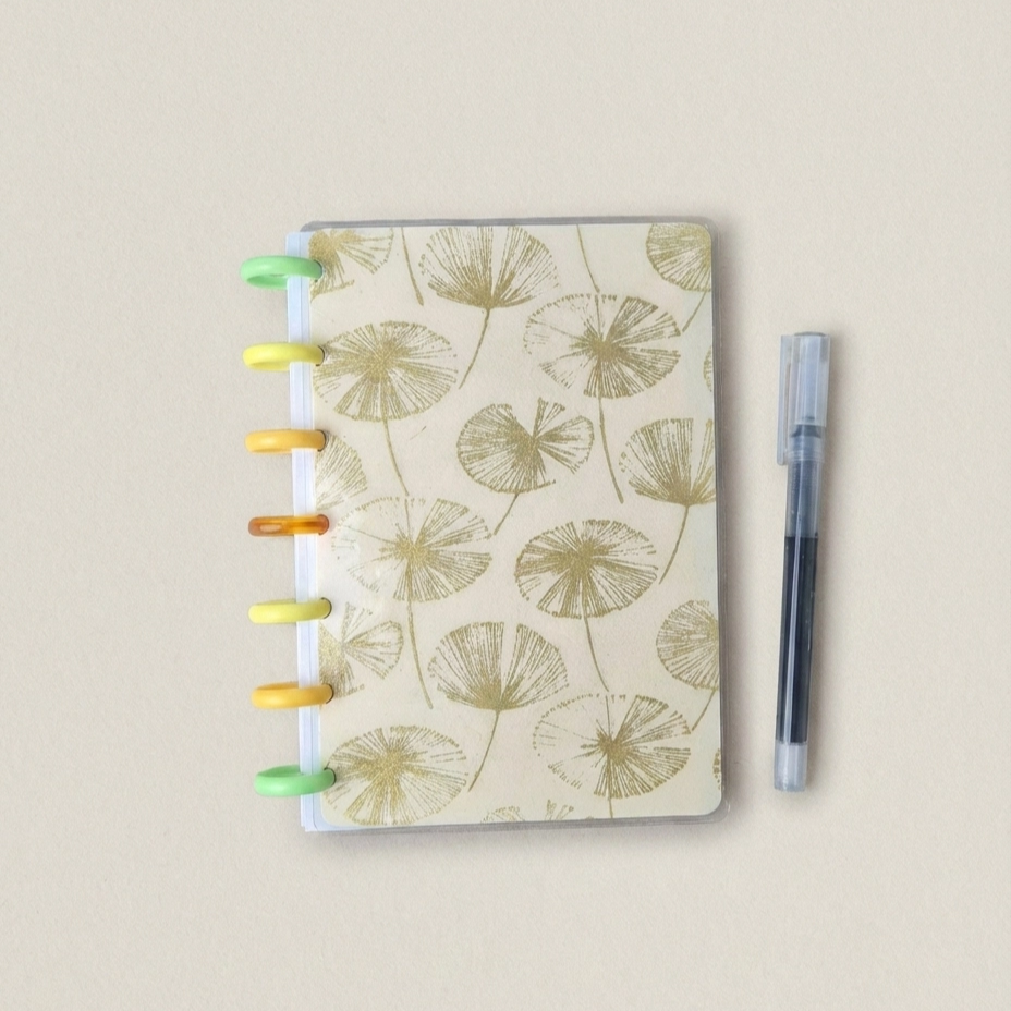 Mini Discbound Notizbuch „Seerosen" – handgemacht, nachfüllbar & minimalistisch