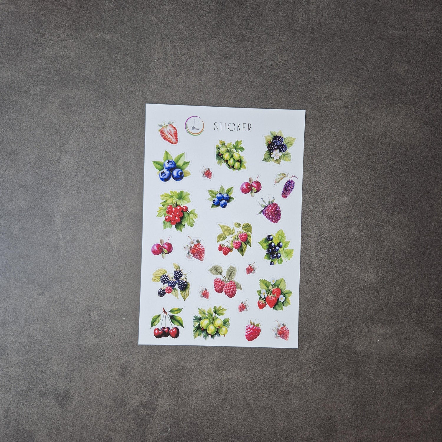 Aquarell-Stickerbogen mit Beerenmotiven – für Planer, Bullet Journal & Scrapbooking